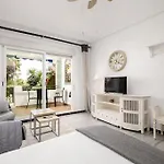 Studio With Private Parking & Walk To Beach Rdr404